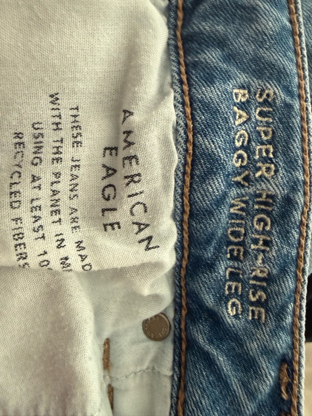 American Eagle Super High Rise Baggy Wide Leg Cargo Jeans – Size 8 Long - Picture 4 of 4